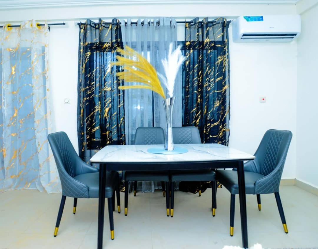 Appartement B&W ياوندي المظهر الخارجي الصورة